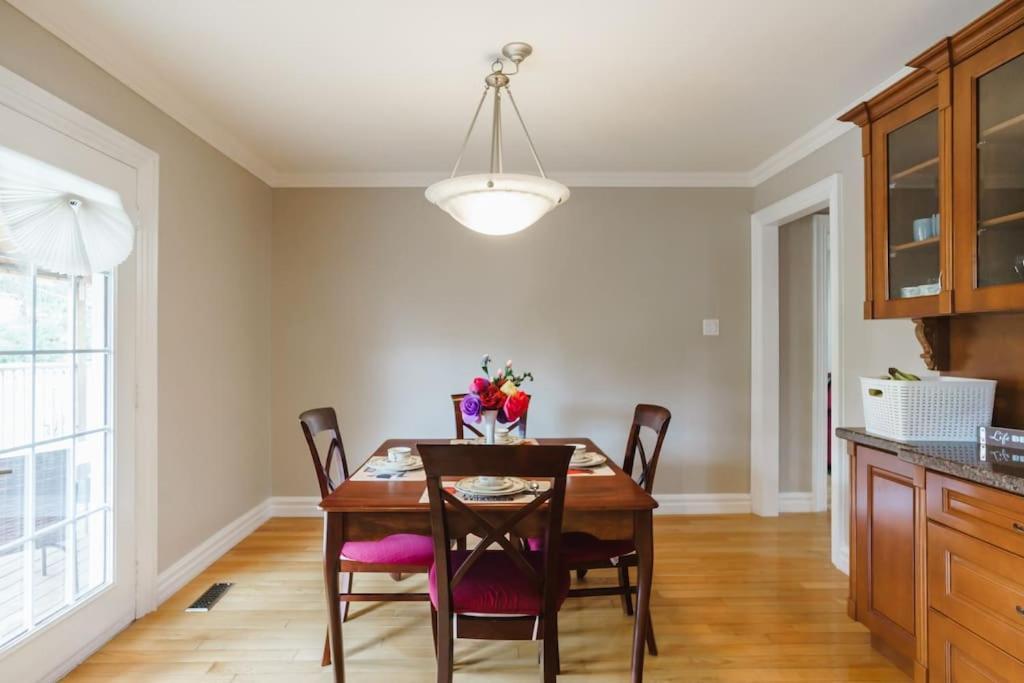 מיסיסאוגה Beautiful Home 4 Bed, 3 Bath, Garage, Backyard! מראה חיצוני תמונה